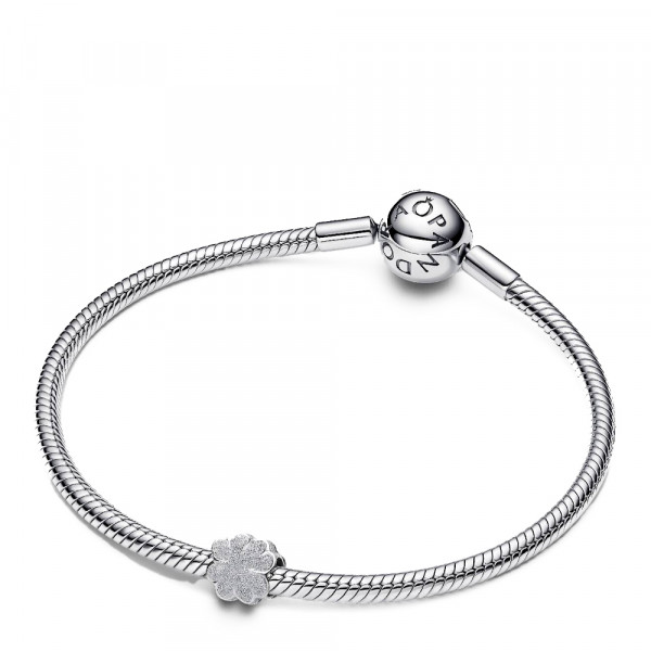 charm-mini-trebol-textura