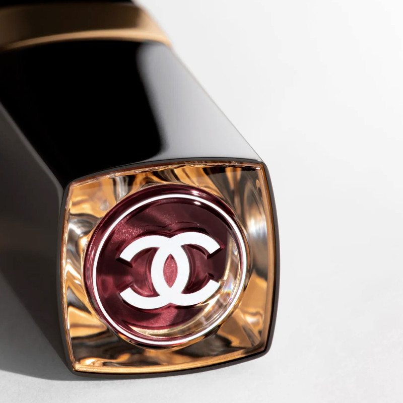 rouge-coco-flash-farbe-helligkeit-und-intensitat-im-handumdrehen