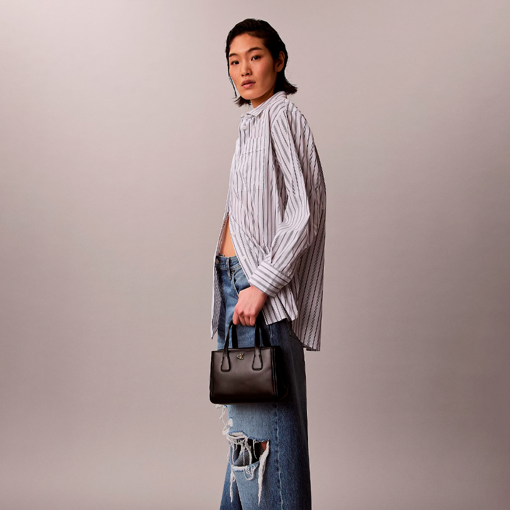 Calvin Klein Jeans Bandolera refinada – imagen 5