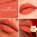 guerlain-kisskiss-bee-glow-matte-el-labial-mate-con-miel-que-desafia-la-transferencia