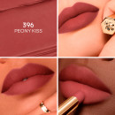guerlain-kisskiss-bee-glow-matte-matowa-szminka-z-miodem-ktora-nie-rozmazuje-sie