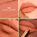 guerlain-kisskiss-bee-glow-matte-un-rouge-a-levres-mat-au-miel-qui-ne-se-transfere-pas