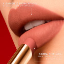 guerlain-kisskiss-bee-glow-matte-matowa-szminka-z-miodem-ktora-nie-rozmazuje-sie