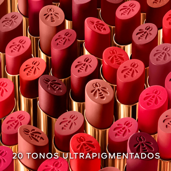 kisskiss-bee-glow-matte-recharge-intensive-farbe-und-komfort-in-einer-nachhaltigen-version