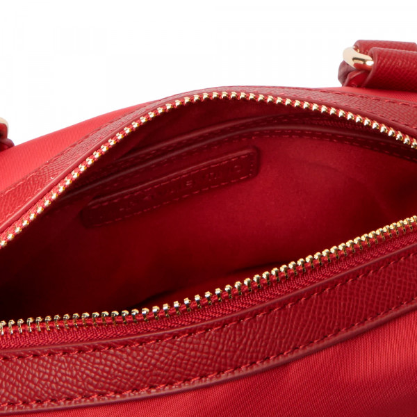 sac-jenny-vbsa9t06