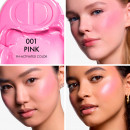 dior-backstage-rosy-glow-stick-stick-blush-lumineux-a-couleur-activee-par-le-ph