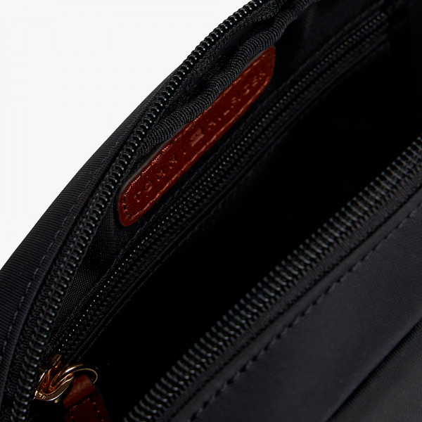 sac-bandouliere-monogramme-th