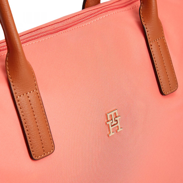 bolso-tote-con-monograma-th