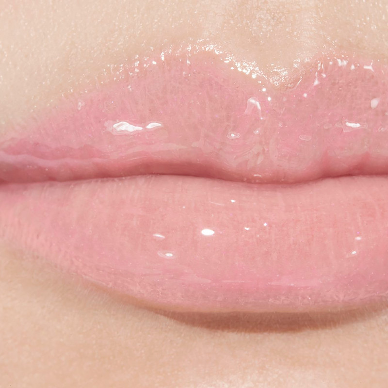rouge-coco-gloss-moisturizing-lip-gloss