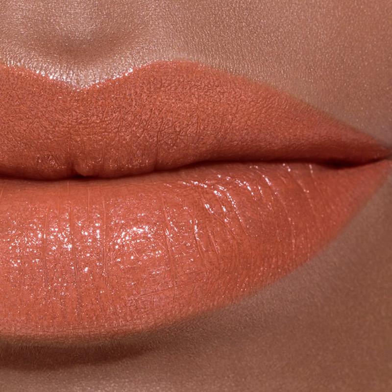 rouge-coco-langdurige-satijnen-lippenstift-hydraterende-en-gladmakende-behandeling