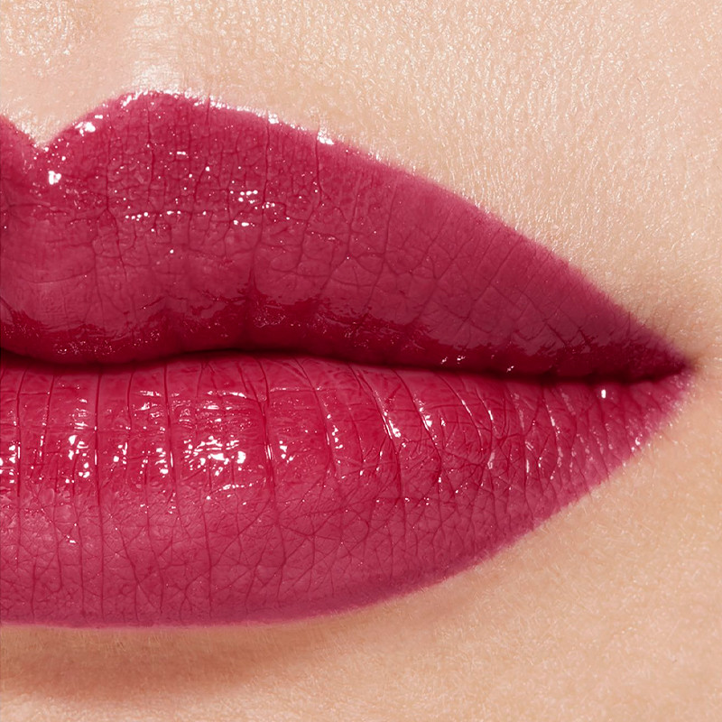 rouge-coco-long-lasting-satin-lipstick-moisturizing-and-smoothing-treatment
