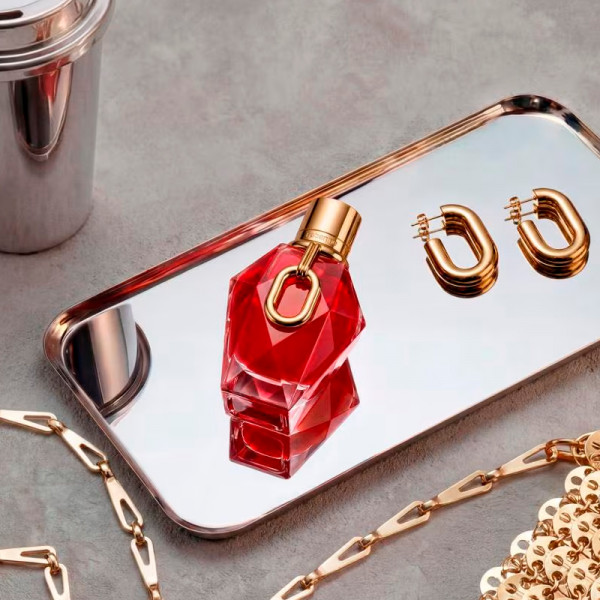 million-red-for-her