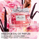miss-dior-eau-de-parfum-blomster-vanilje-og-sensuelle-noter