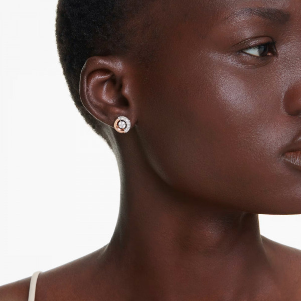 dextera-stud-earrings