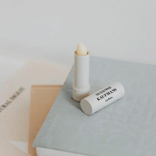 lip-balm-repairing-lip-balm