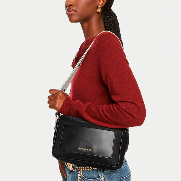 jet-set-shoulder-bag-32f3gj6c7i