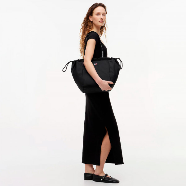 essentielle-tragetasche-mit-logoaufdruck