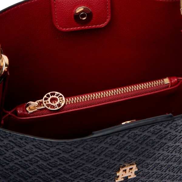 mono-shoulder-bag