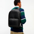 sac-a-dos-avec-logo-metallique