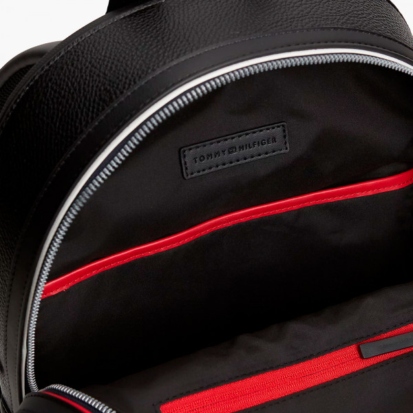 backpack-with-metallic-logo