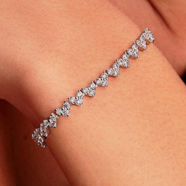 triple-heart-gemstone-bracelet-594390c01