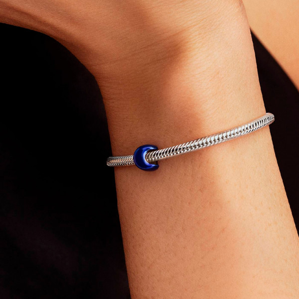 mini-breloque-lune-bleue-794784c01