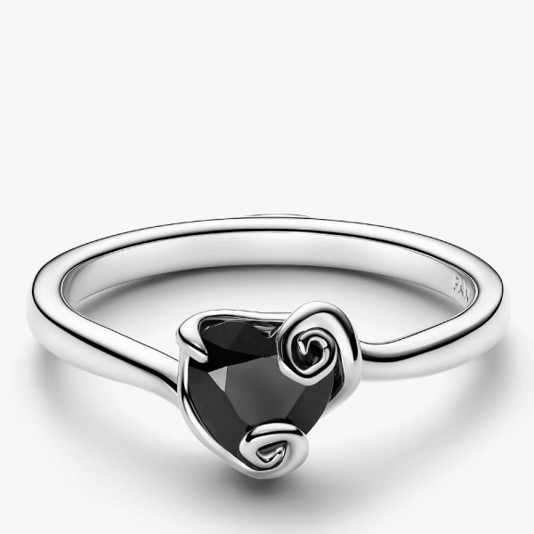 anello-a-forma-di-cuore-nero-di-nightmare-before-christmas-della-disney-194733c01