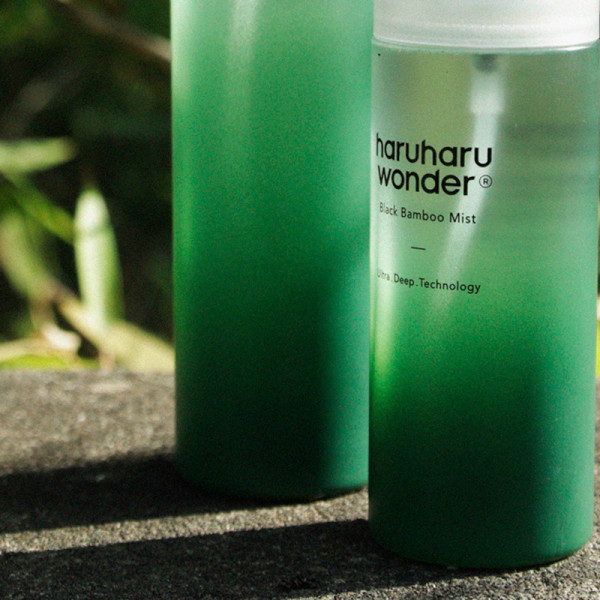 black-bamboo-mist-brume-hydratante-pour-le-visage
