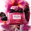 miss-dior-essence-parfumessence-gesuikerde-bloemige-en-houtachtige-noten