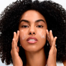 genifique-ultimate-cleanser-facial-cleanser-repairing