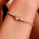 bracelet-pandora-moments-a-chaine-serpent-avec-fermoir-coeur-familial-563516c01