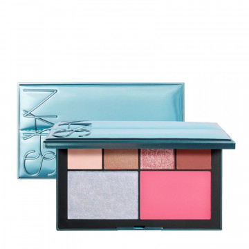 apres-ski-cheek-eye-palette-ojenskygge-og-kindblush-palette