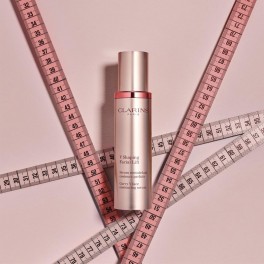 V Shaping Facial Lift - Clarins - Sabina