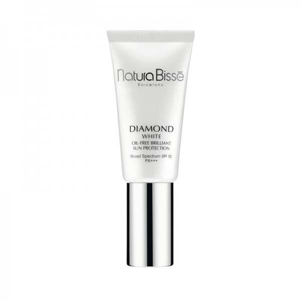 Diamond White SPF50 PA+++ Oliefri Brilliant Sun