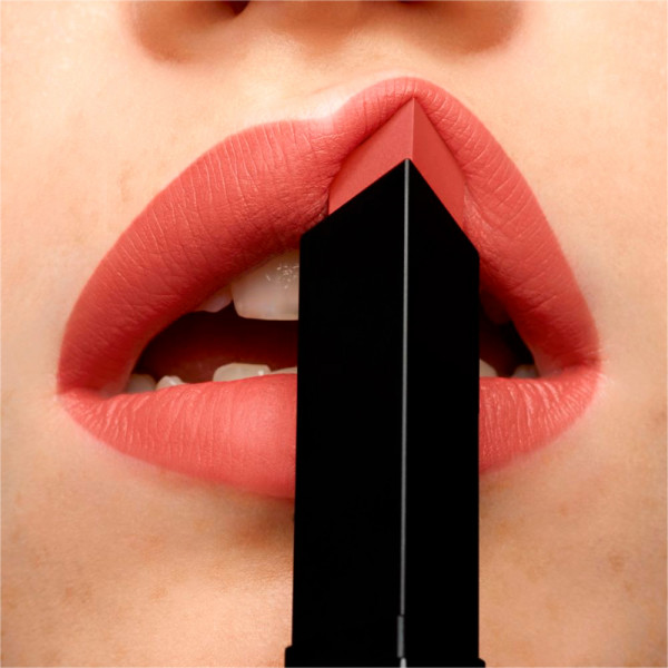 rouge-pur-couture-the-slim-velvet-radical