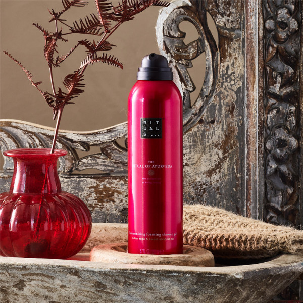 The Ritual of Ayurveda Foaming Shower Gel - gel de ducha en espuma