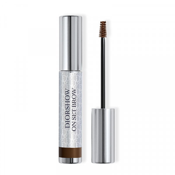 mascara-de-cejas-volumen-y-fijacion-24-horas-90-de-ingredientes-de-origen-natural