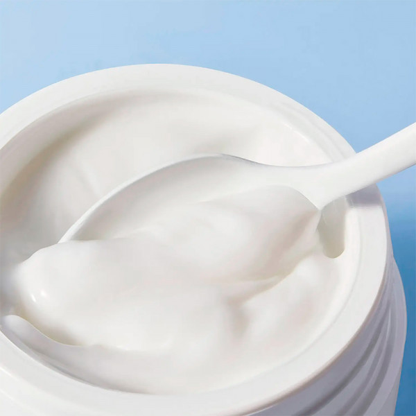 creme-fraiche-de-beaute-crema-rica-hidratante-48h