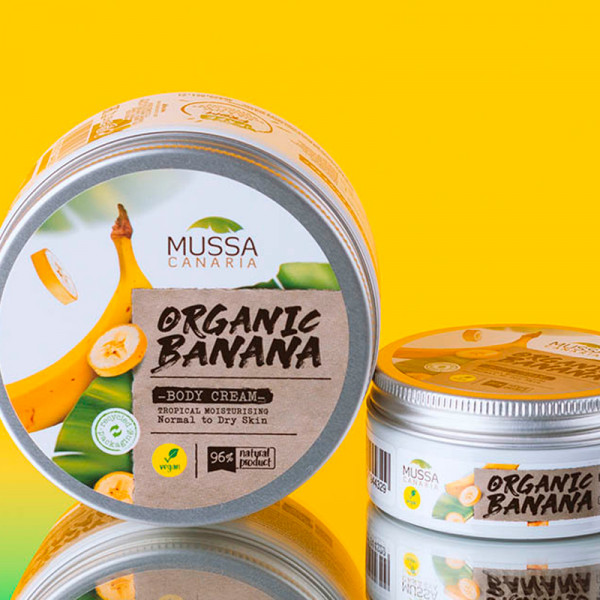 Vegan body cream with sweet almond oil and coconut oil Sabina