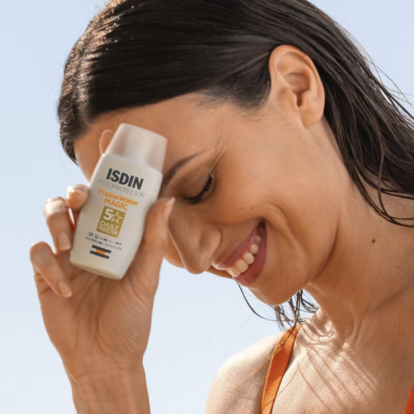Fotoprotector Fusion Water MAGIC SPF 50