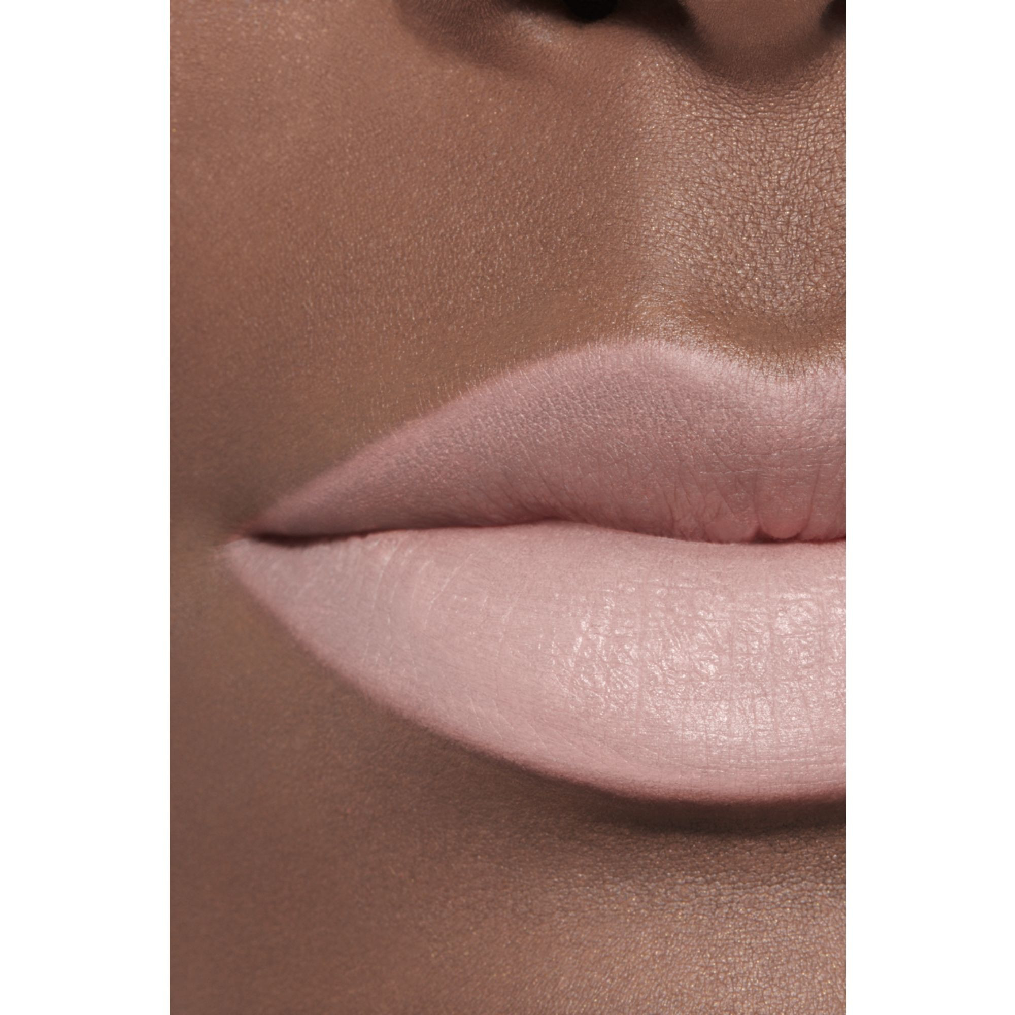 lapiz-contorno-de-labios-de-larga-duracion