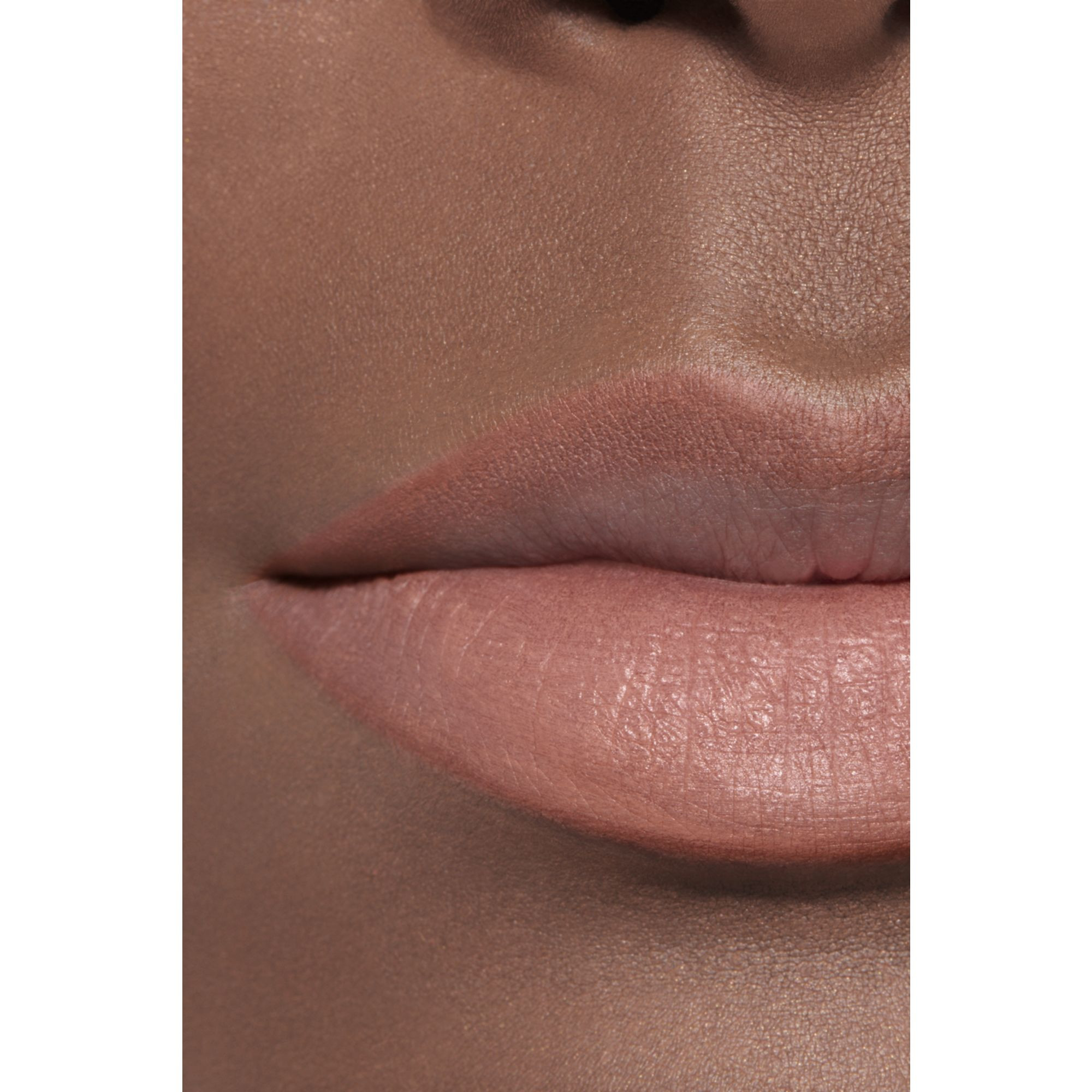 lapiz-contorno-de-labios-de-larga-duracion