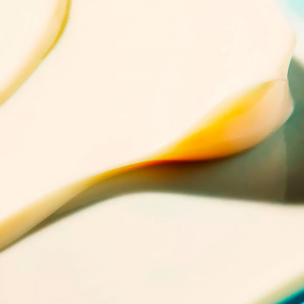 leche-refrescante-para-despues-del-sol-rostro-y-cuerpo-nuxe-sun