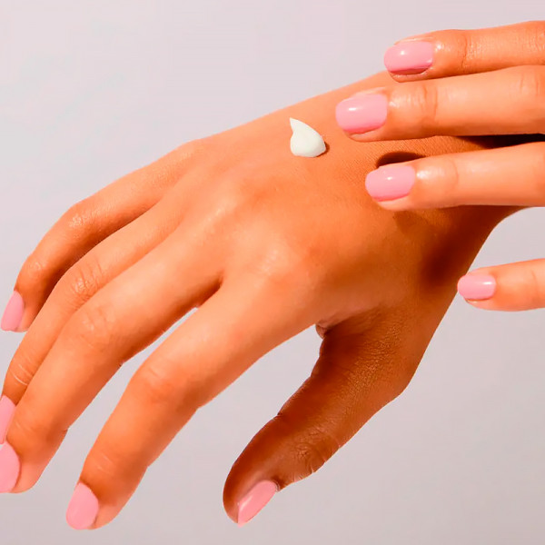 crema-protettiva-per-unghie-e-cuticole