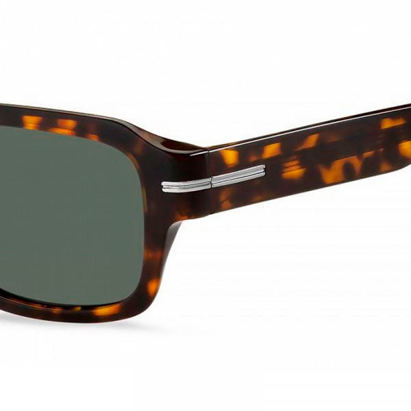 sonnenbrille-mit-goldenen-metallic-details