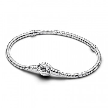 pandora-moments-slangenkettingarmband-met-bloeiende-rozensluiting-593211c00