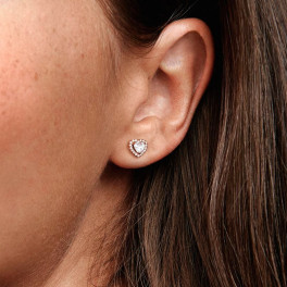 Embossed Shiny Heart Stud Earrings 288427C01 - Sabina