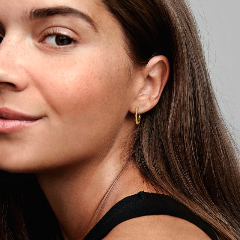 Pandora Orecchini Orecchini a cerchio Pandora Moments per ciondolo piccolo 262728C00