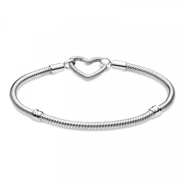 pandora-moments-snake-chain-bracelet-with-heart-buckle-599539c00