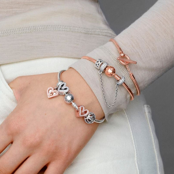 pulsera-pandora-rigida-en-plata-de-ley-59071317